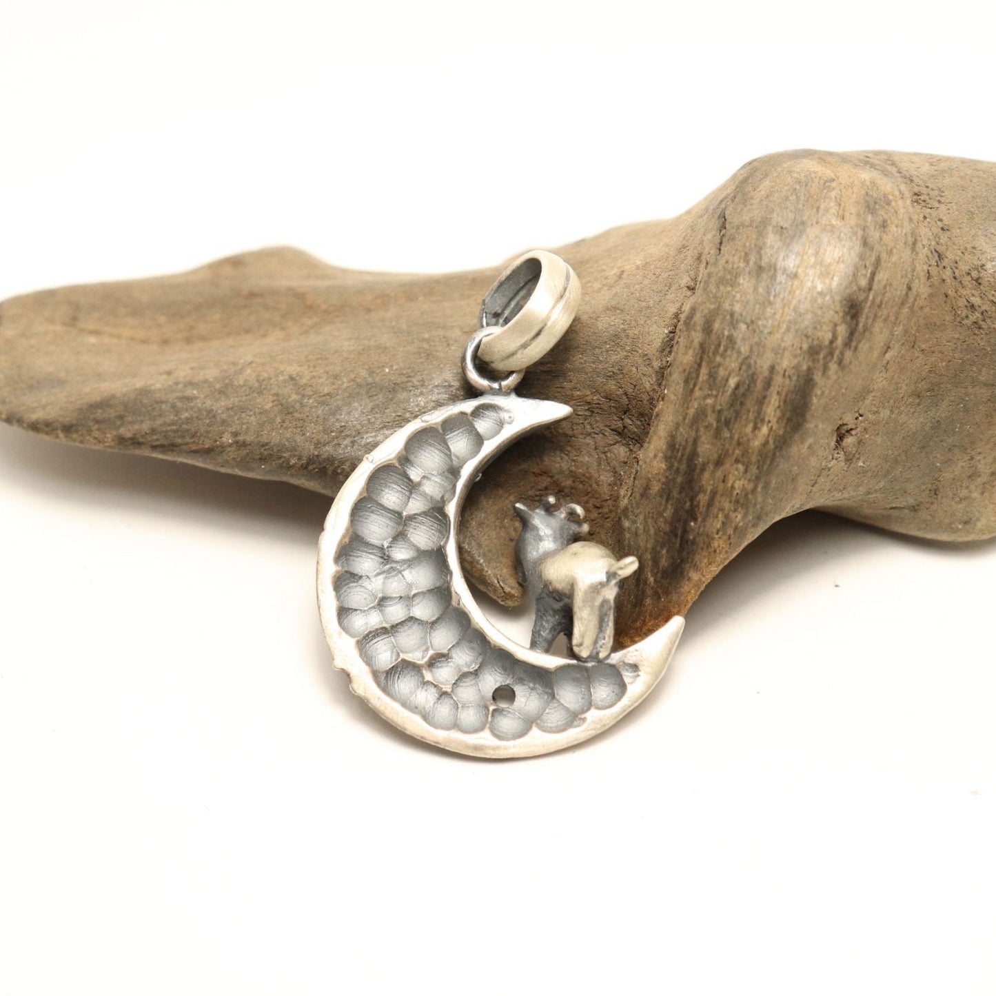 スリーピングムーン*ヤギ-silver