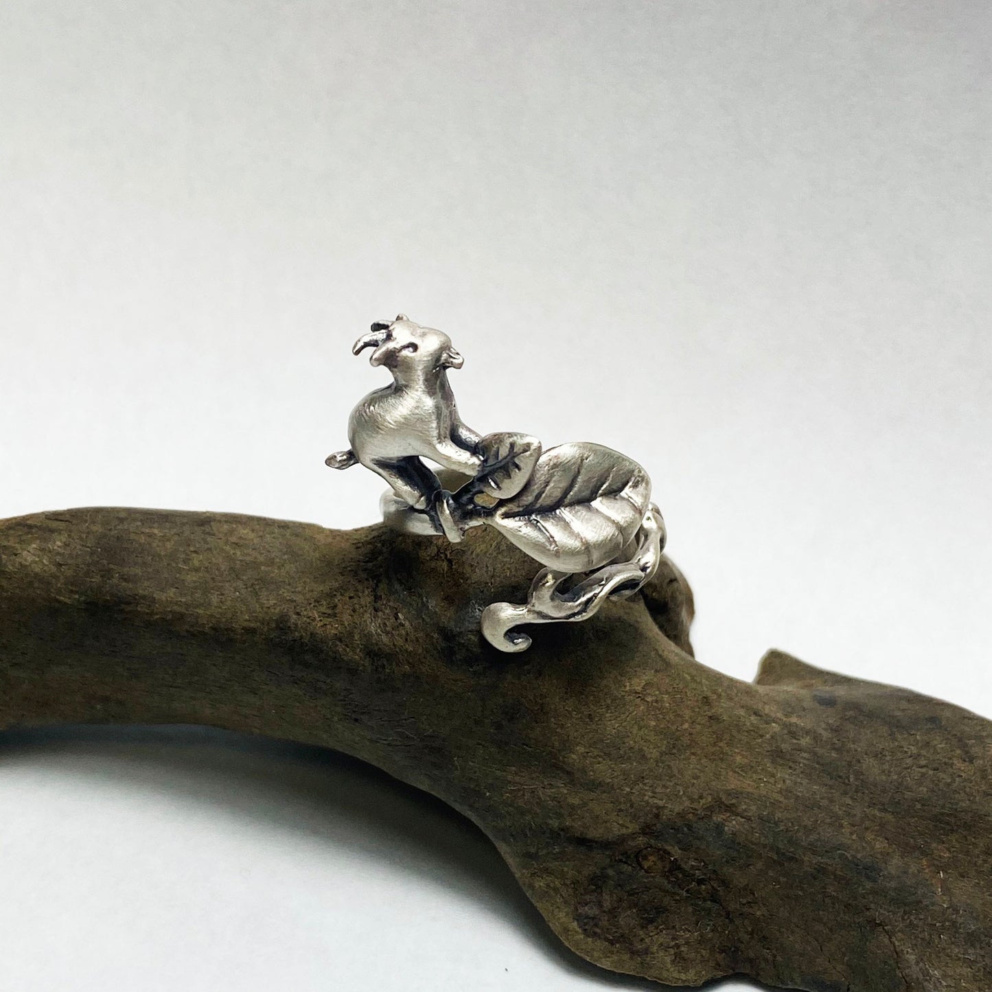 森のゆびわ＊やぎ - silver