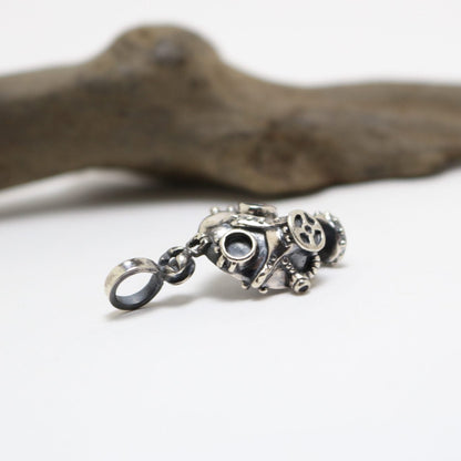 ガスマスク-Pendant-(silver