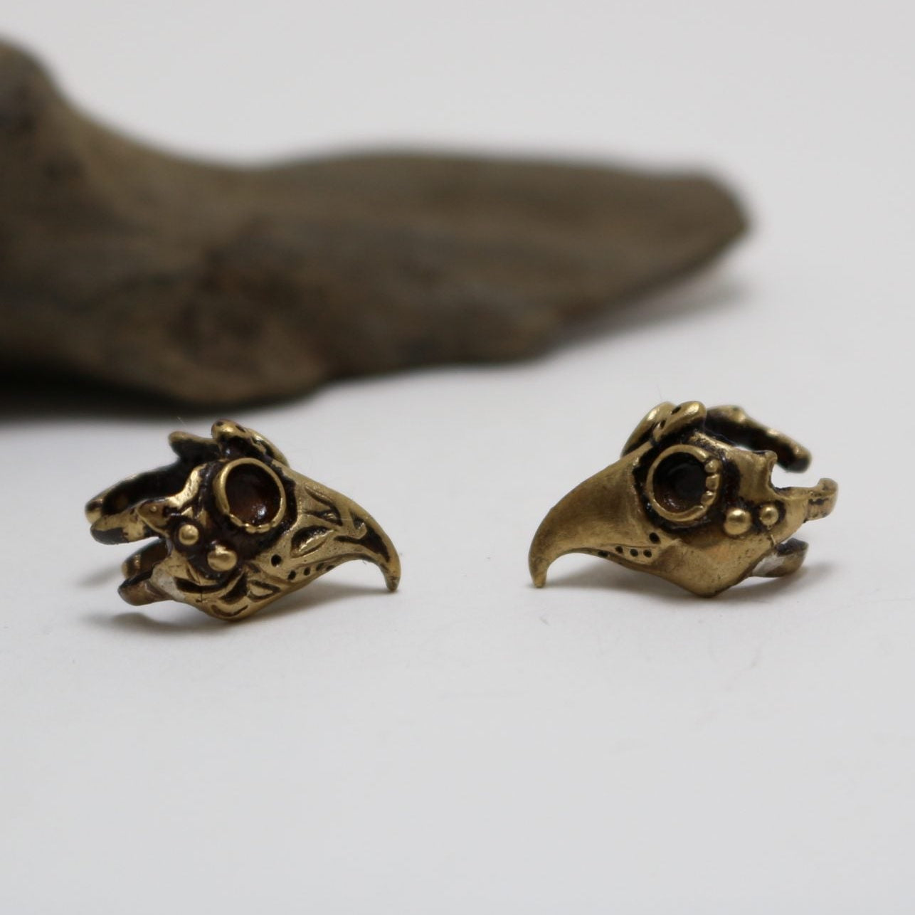 ペストマスクイヤーカフ (brass