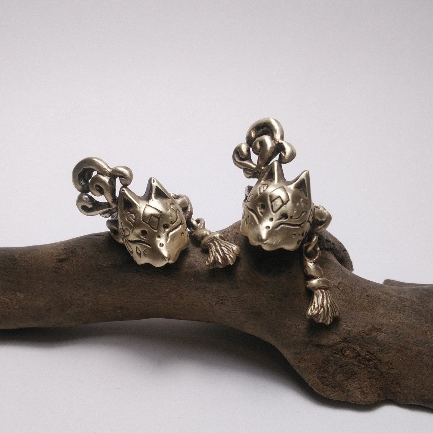 半*狐面イヤーカフⅡ-brass