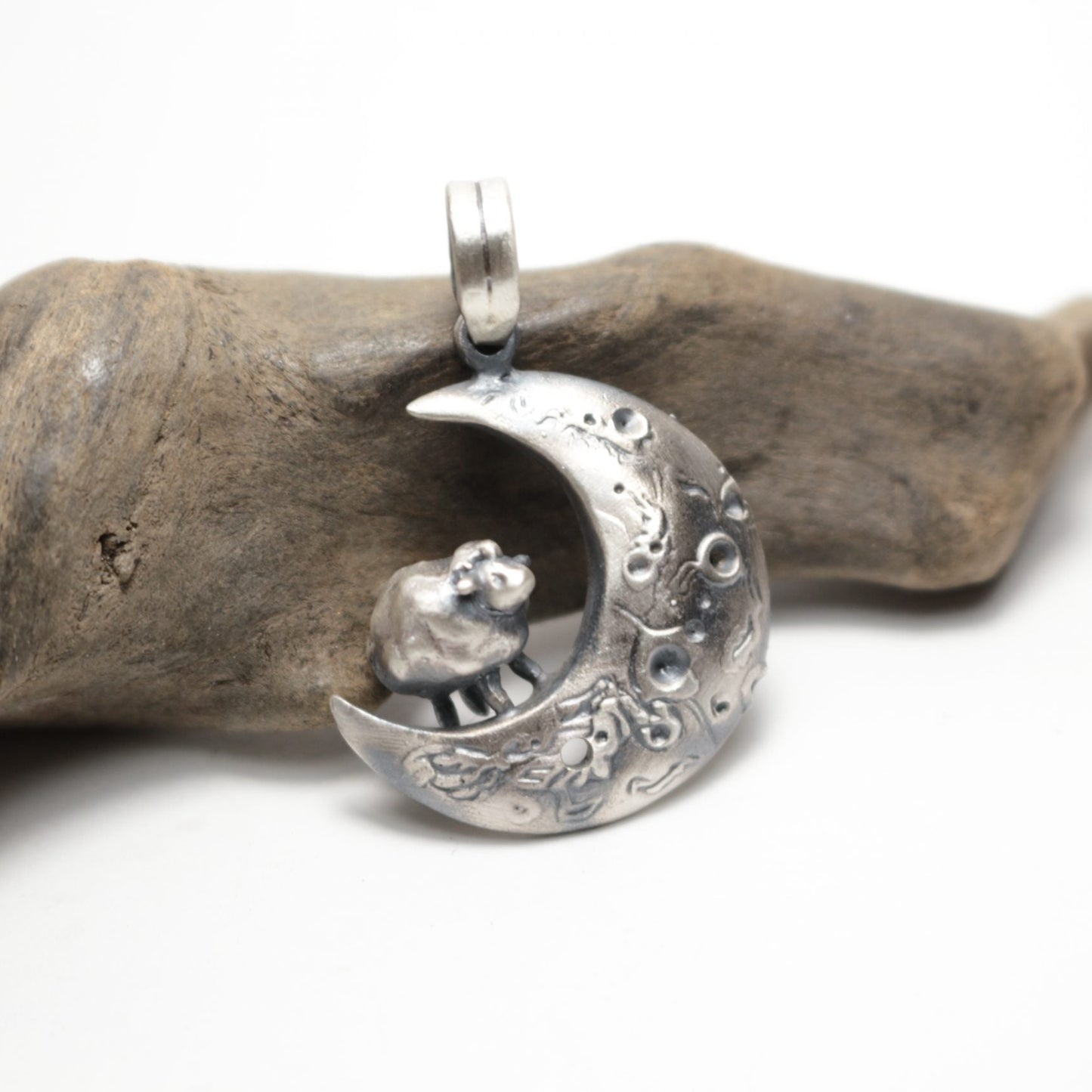 スリーピングムーン*ひつじ-Silver Pendant