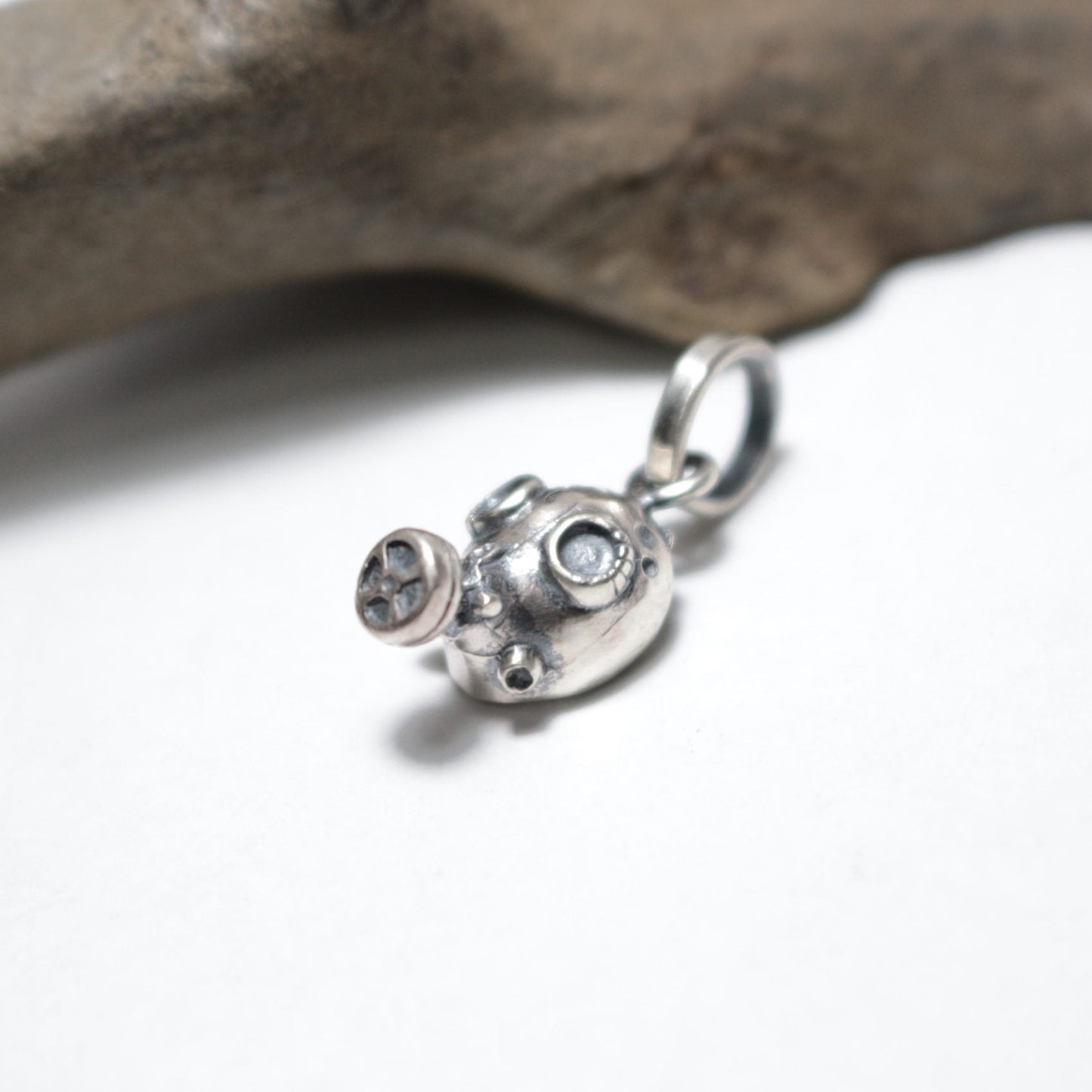 ガスマスクペンダント(silver