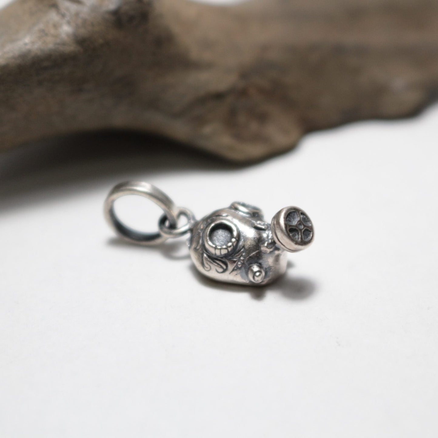 ガスマスクペンダント(silver