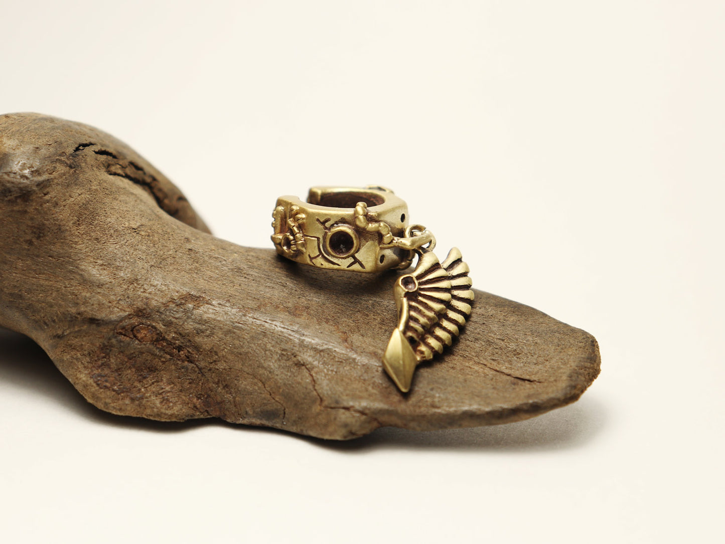 星の羽イヤーカフ-brass