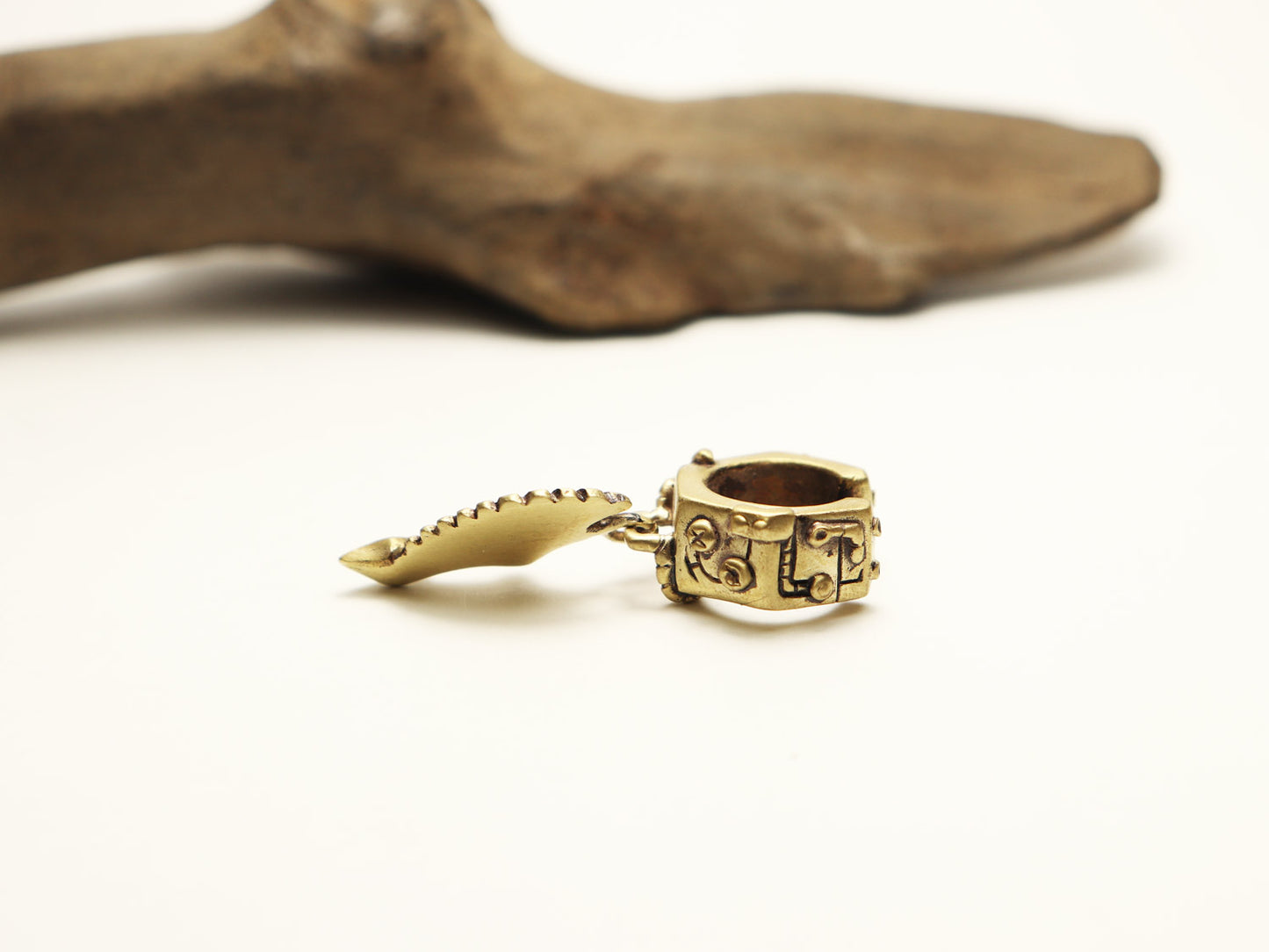 星の羽イヤーカフ-brass