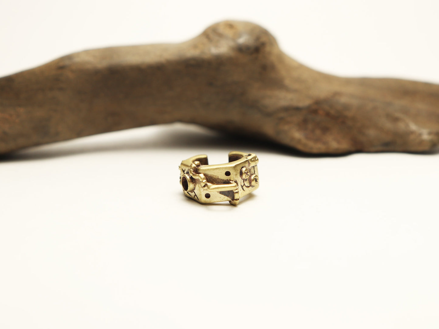 六角イヤーカフ-brass