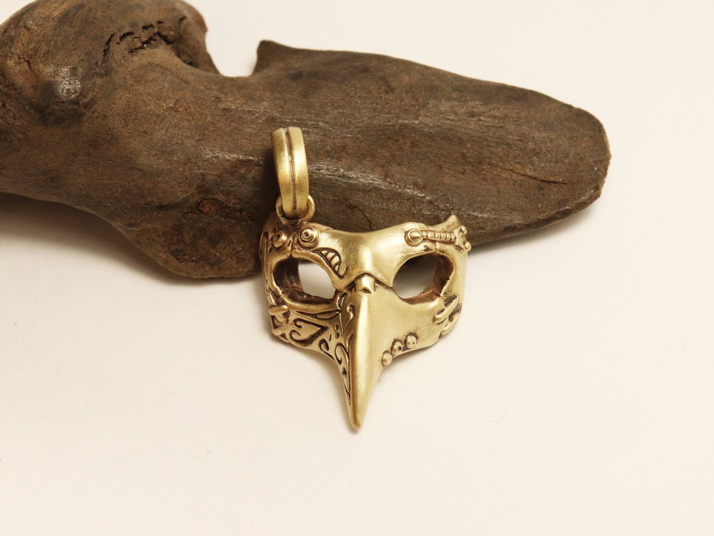 ペストマスクⅢPendant-brass