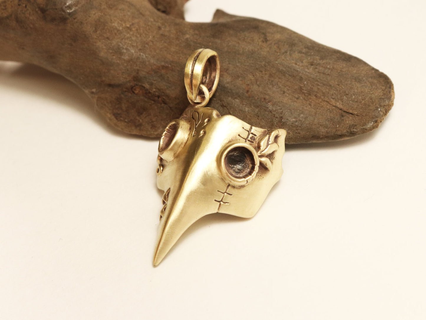 ペストマスクⅤPendant-brass