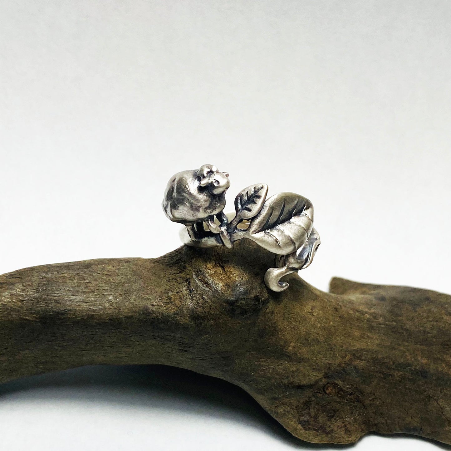 森のゆびわ＊ひつじ - silver