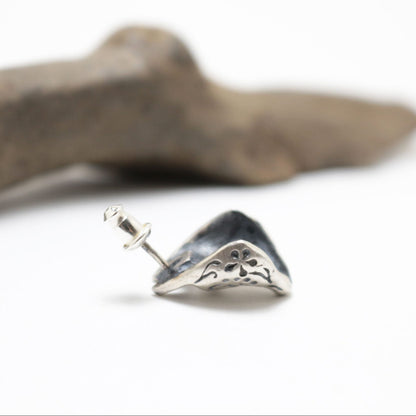 半狐面ピアスーsilver